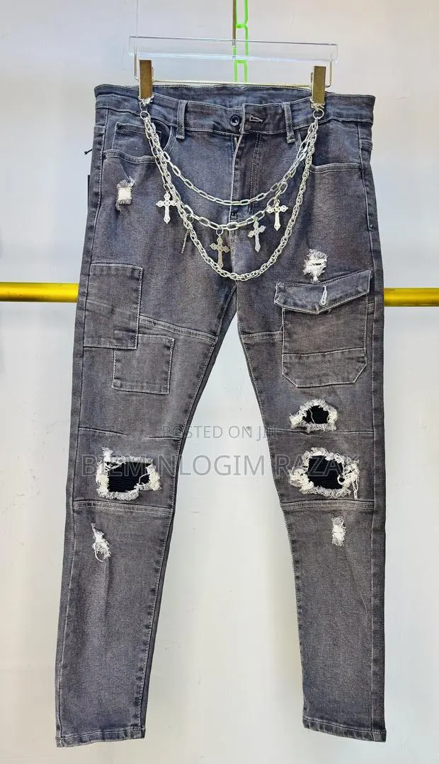 Stock Jeans Available · Photo 1