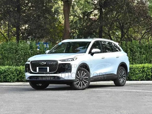 New Chery Tiggo 8 2025 White · Photo 1