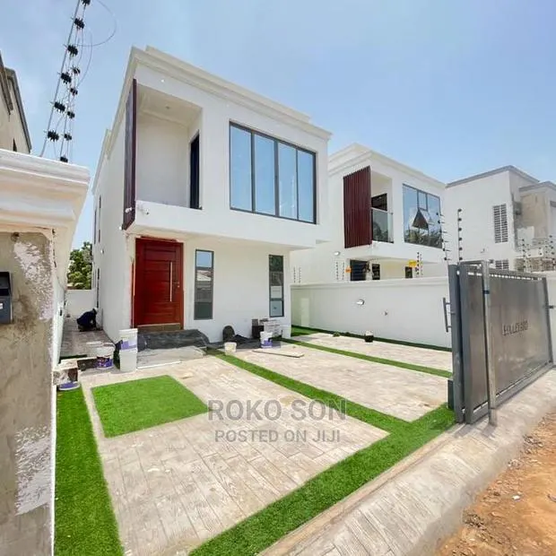 3bdrm Duplex in Dr Roko, School Junction for sale · Photo 1
