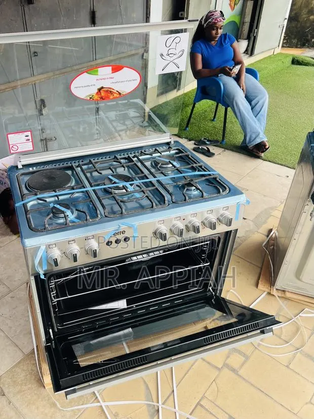 Premium Stainless Steel Ferre 4 Gas + 1 Electric Cooker(Gray) · Photo 1