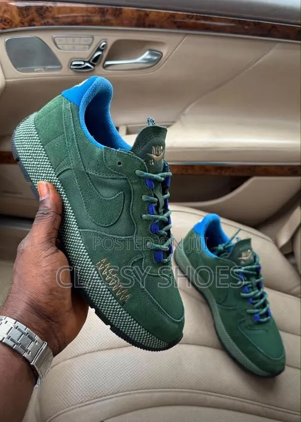 Nike Airforce Army Green · Photo 1