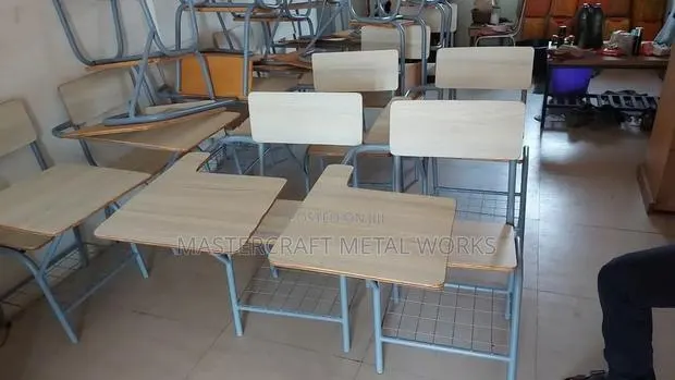 Student Desk · Photo 1
