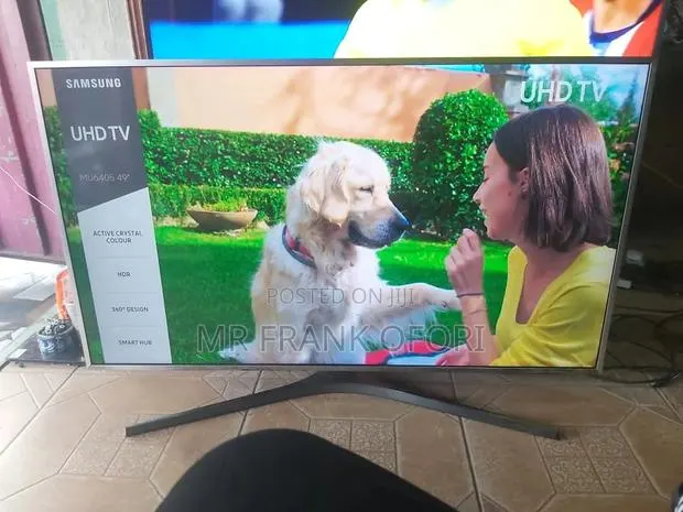 Samsung 49inches Smart · Photo 1