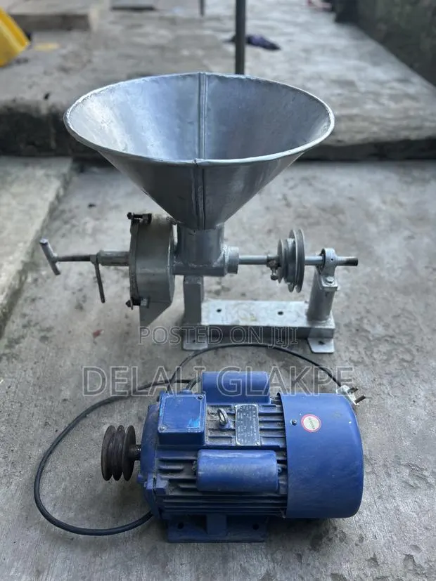 Pepper Milling Machine · Photo 1