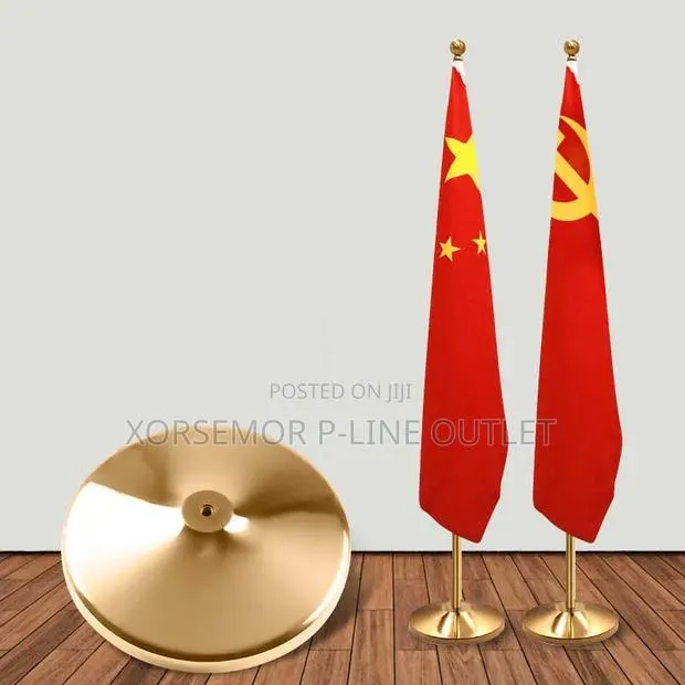 Metallic Flag Stands · Photo 1