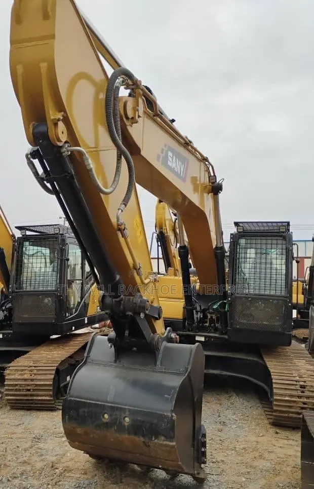 Brand New Sany SY215 C-9lc Excavator · Photo 1