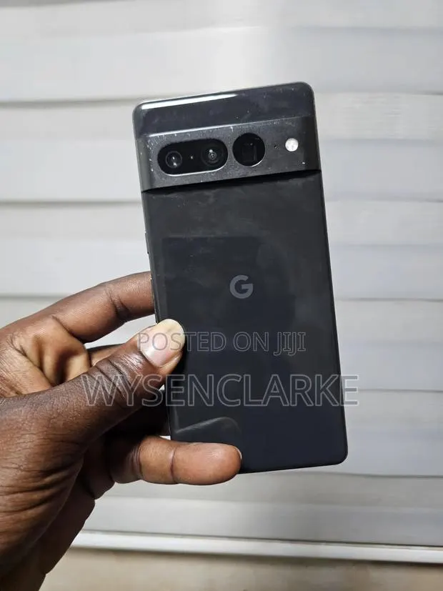 Google Pixel 7 Pro 128 GB Black · Photo 1