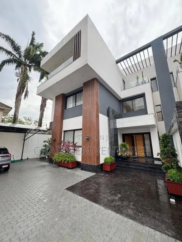 5bdrm Villa in Charclem Ventures, Cantonments for rent · Photo 1