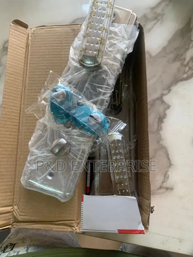 Quality China Door Handles Silver Colour · Photo 4