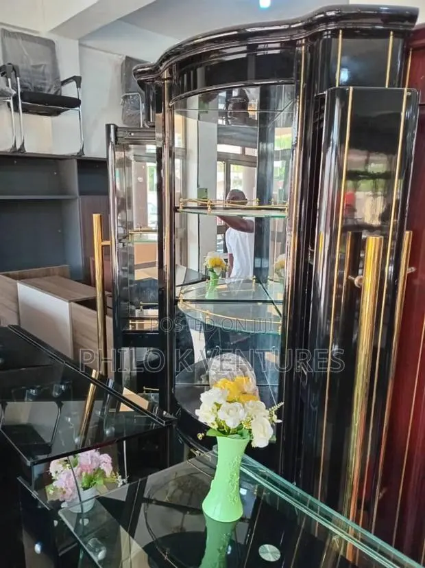Wine Cabinet at Cool Price · Photo 1