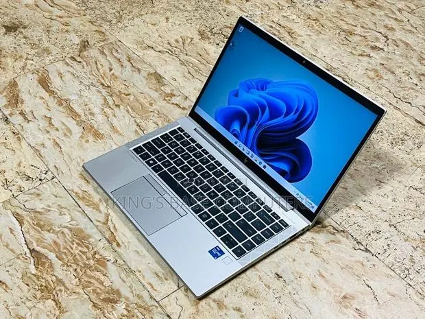 Laptop HP EliteBook 840 G8 16GB Intel Core i5 SSD 256GB · Photo 1