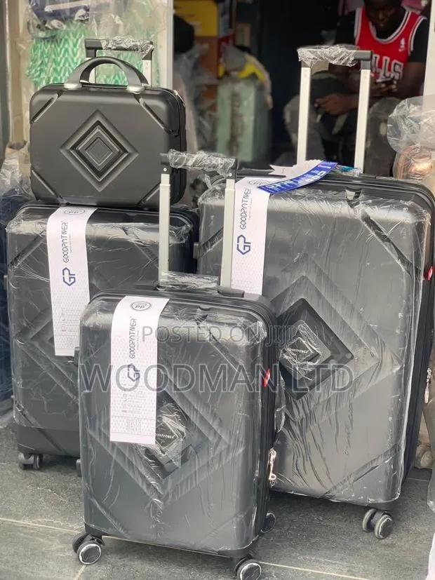 4 Set Luggage Bag · Photo 1
