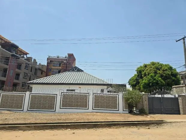 4bdrm House in Pokuase for sale · Photo 1