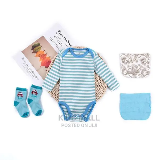 4 Pieces Romper Plus 6 Towel · Photo 1
