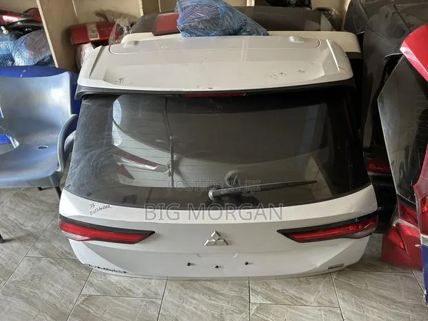 Mitsubishi Outlander 2023 2024 2025 2026 Boot/Tailgate Hood Complete · Photo 2