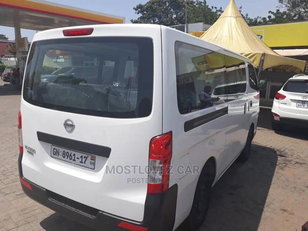 CAR RENTALS - 12 -15 - 30 Seats Bus for Long Journeys · Photo 3