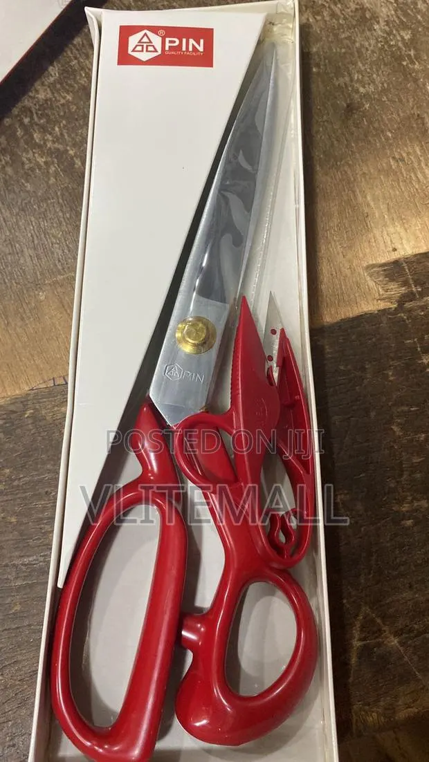 Professional Tailoring Scissor · Photo 1