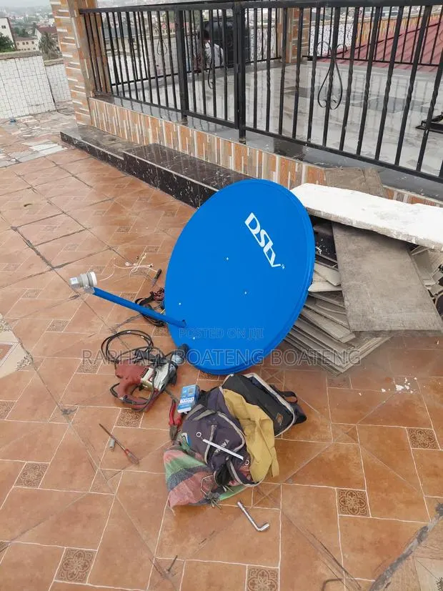 DSTV Installer · Photo 1
