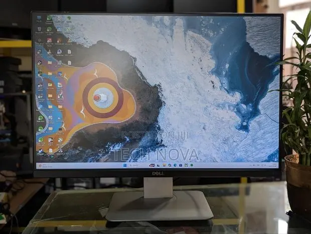 Dell Ultrasharp U2415b FHD 1920 X 1200 Hdmi Displayport Ips Monitor · Photo 1