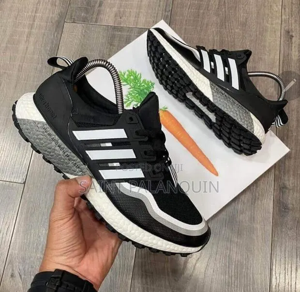 Adidas Ultra Boost Sneakers · Photo 1