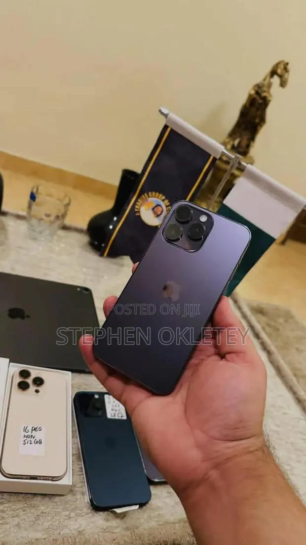 New Apple iPhone 14 Pro Max 256 GB Purple · Photo 1