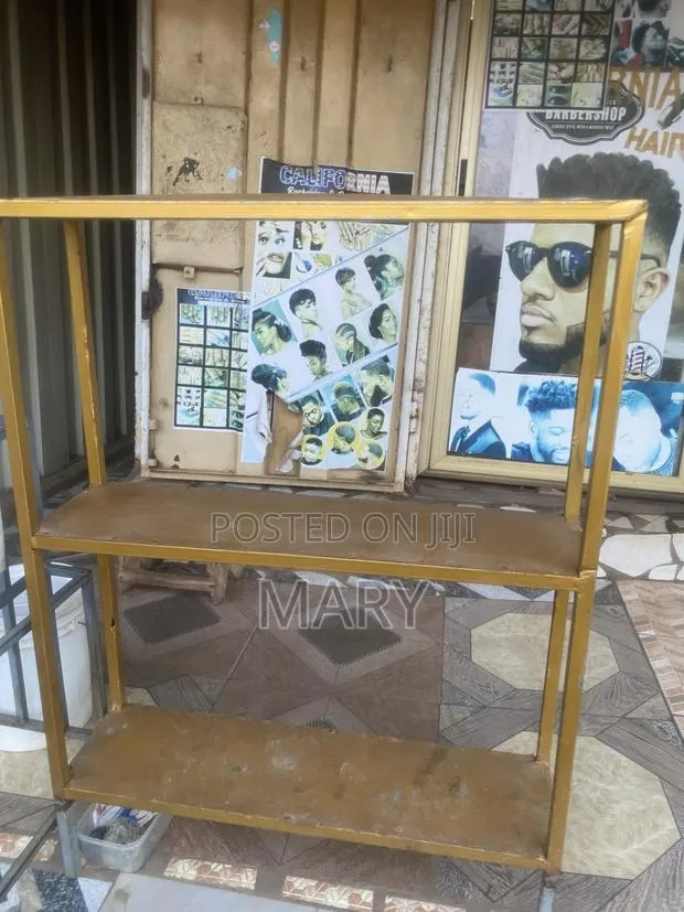 Metal Stand · Photo 1