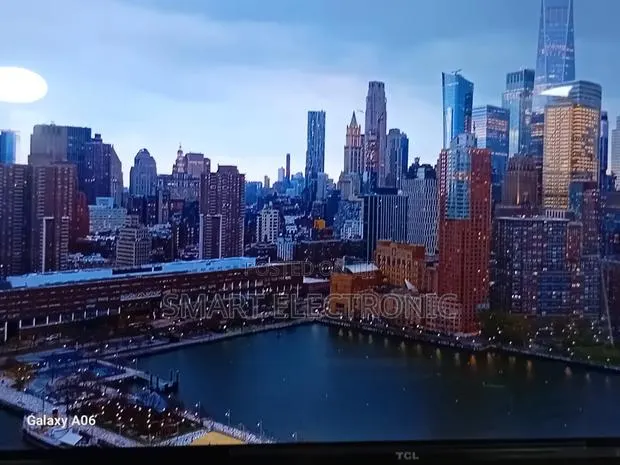 TCL 32-Inch Smart Led Tv – Designed for Comfort · Photo 1