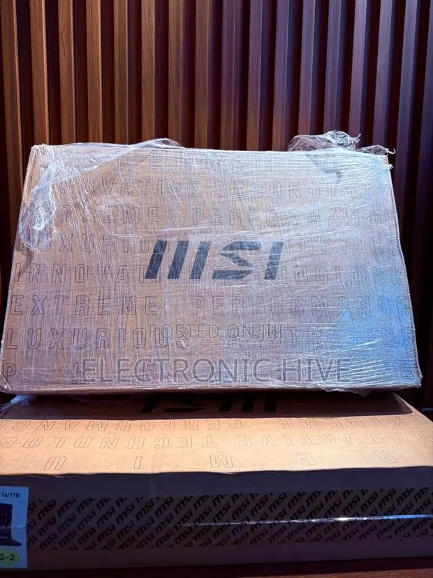 Laptop MSI Cyborg 15 32GB Intel Core i7 SSD 1T · Photo 1