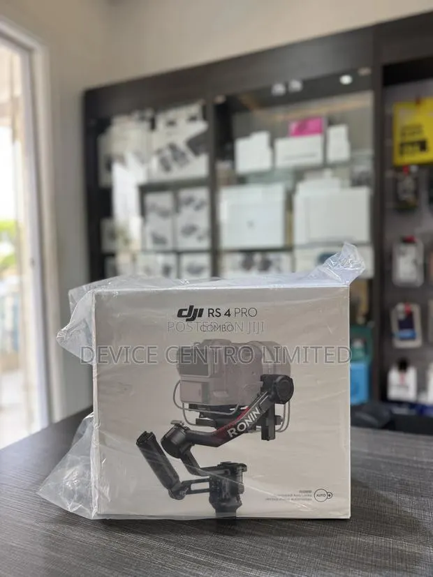 Dji Rs4 Pro Combo Camera Stabilizer Gimbal · Photo 1