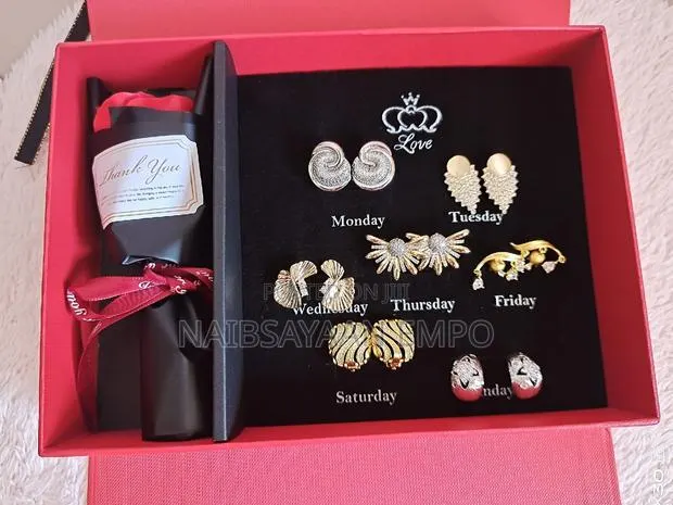 Lovely Earring 7pcs Set · Photo 1