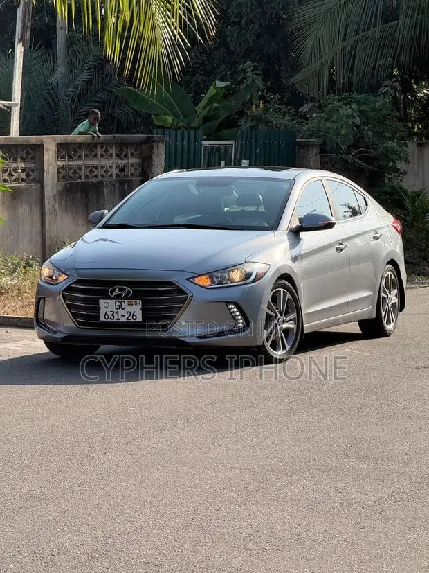 Hyundai Elantra Value Edition Sedan FWD (2.0L 4cyl 6A) 2017 Gray · Photo 1