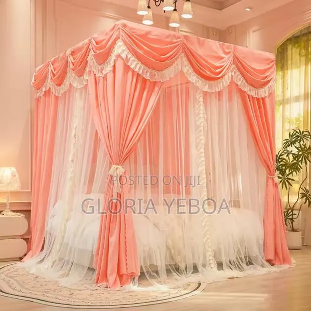 Luxury Style 4 Corner Mosquito Net · Photo 1