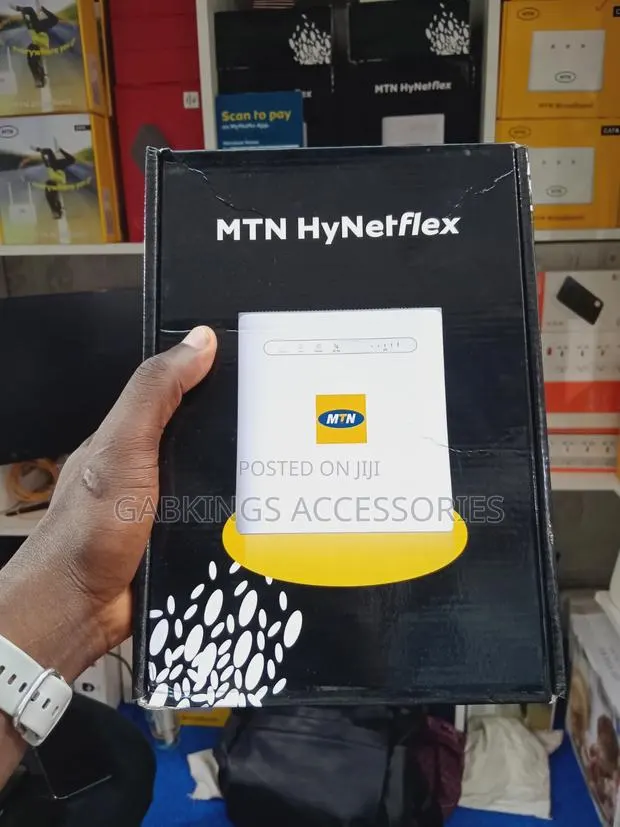 MTN Hynetflex Universal Router With a Ups Outdoor Usage · Photo 1