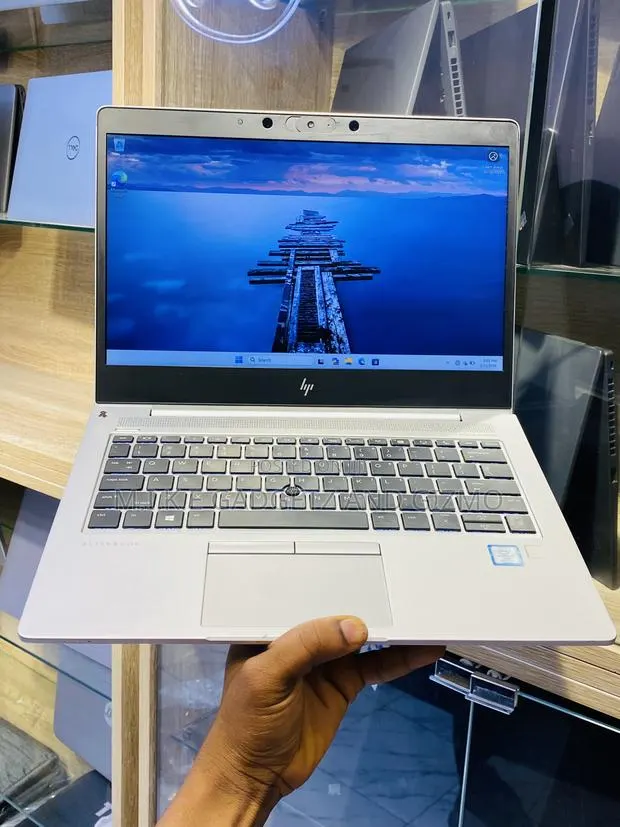 Laptop HP EliteBook 830 G6 8GB Intel Core i5 SSD 256GB · Photo 1