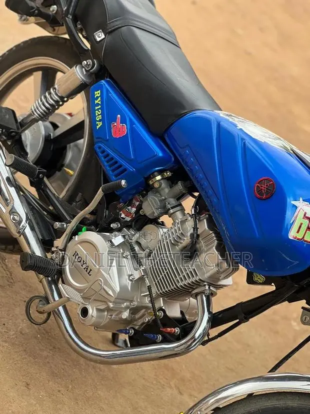 Royal Motorcycle 2025 Blue · Photo 4