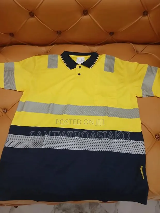 Reflective Polo Shirt · Photo 1