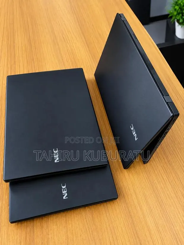 Laptop NEC 8GB Intel Core i5 SSD 256GB · Photo 1