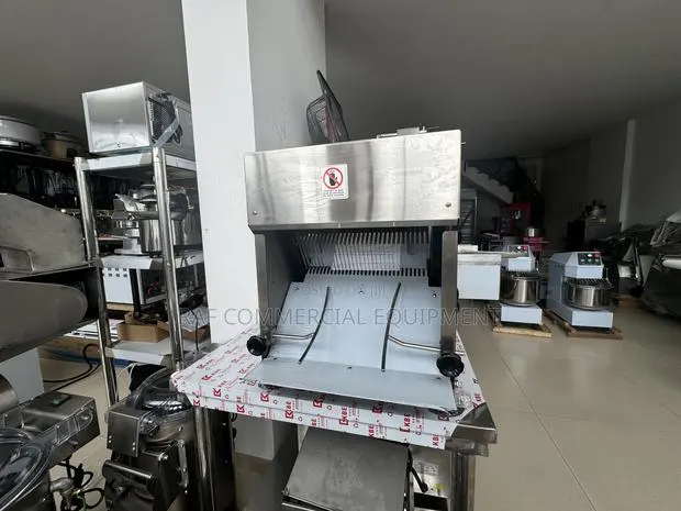 Stainless Steel Bread Slicer · Photo 1