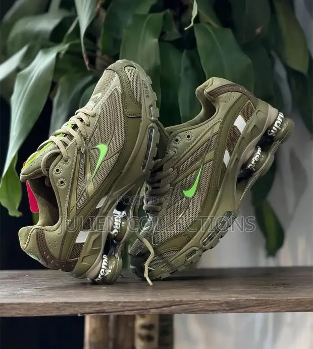 Nike Air Shox 2 Green Army · Photo 1