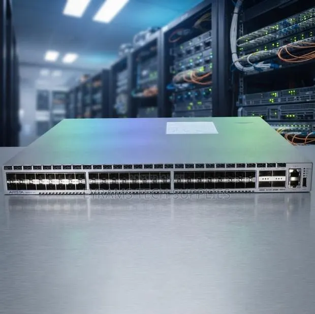Arista DCS-7050SX-64-R 48x 10G SFP+ 4x 40Gb QSFP Port Ethernet Switch · Photo 1