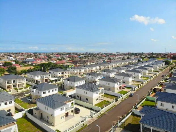 Furnished 4bdrm House in Alphabet City, Sakumono for rent