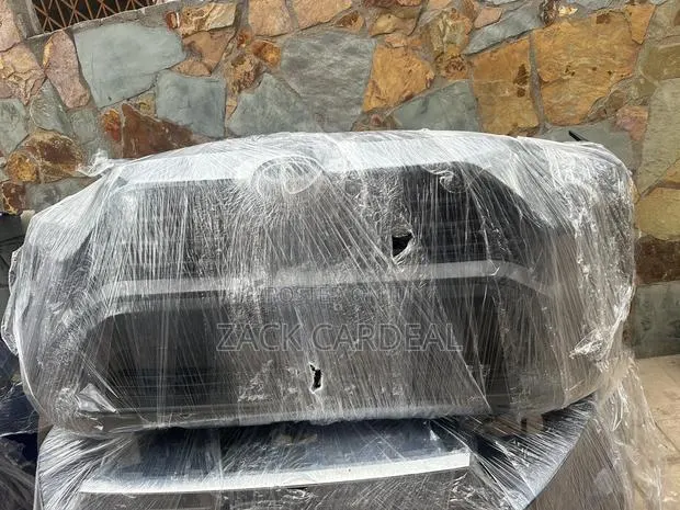 Toyota Rav4 2022-2023 Front Cut Complete Available · Photo 1