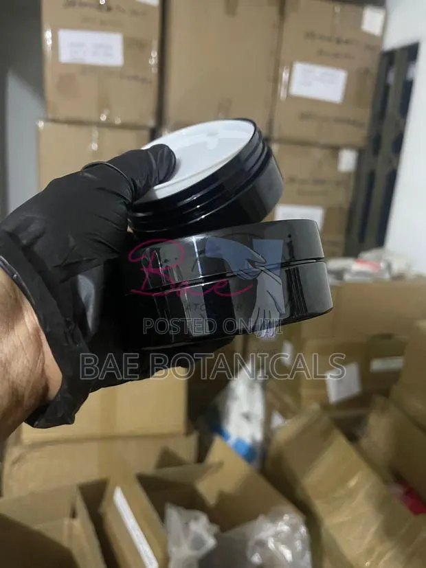 100ml Black Jar With Inner Lid (Set of 25) · Photo 2