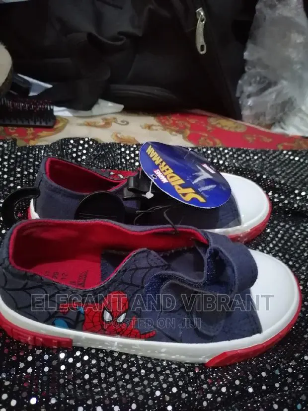 Kids Brand New Shoes From the UK, Spider Man Canvas · Photo 3