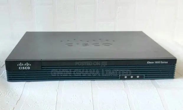 Cisco 1921 Integrated Services Router CISCO1921/ V05 · Photo 1