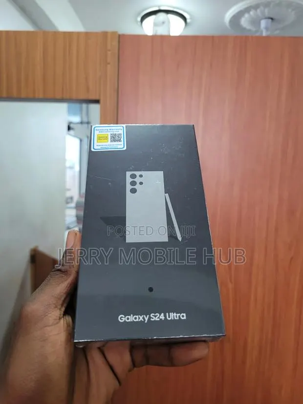 New Samsung Galaxy S24 Ultra 512 GB Blue · Photo 1