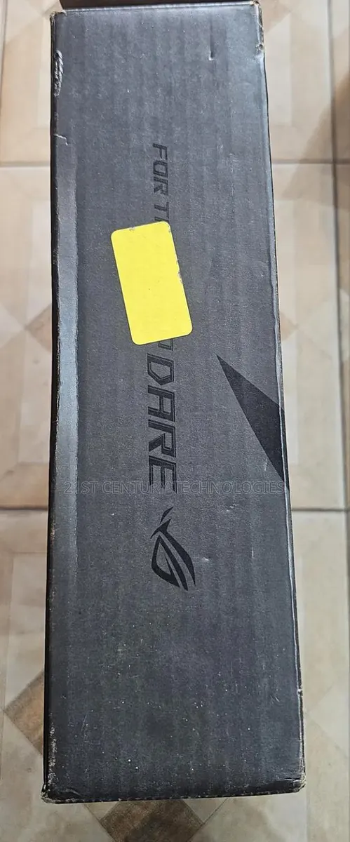 New Laptop Asus ROG Zephyrus G16 16GB Intel Core Ultra 9 SSD 1T · Photo 4