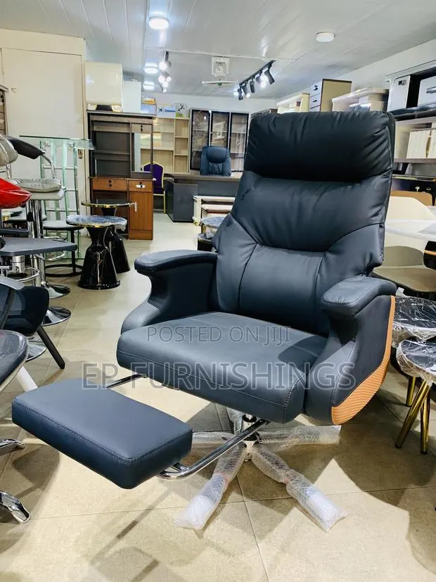 Executive High Back Office Chair · Photo 1