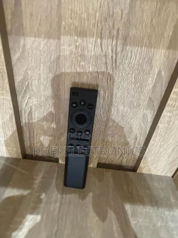 Durable Long-Lasting Samsung Controller · Photo 1