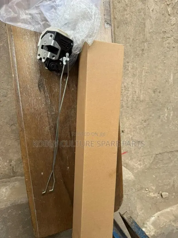 Original Brand New Car Door Locks Available for Sale All Cars · Photo 1